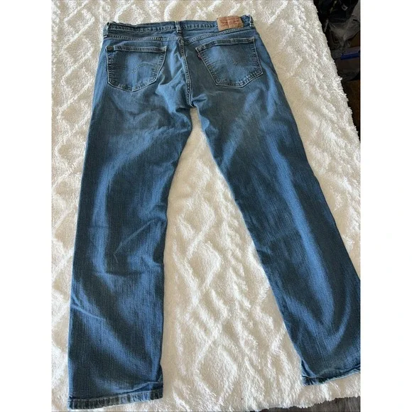 Men's Levi Strauss 559 Denim Jean Medium Wash 36x32 - Picture 3 of 4